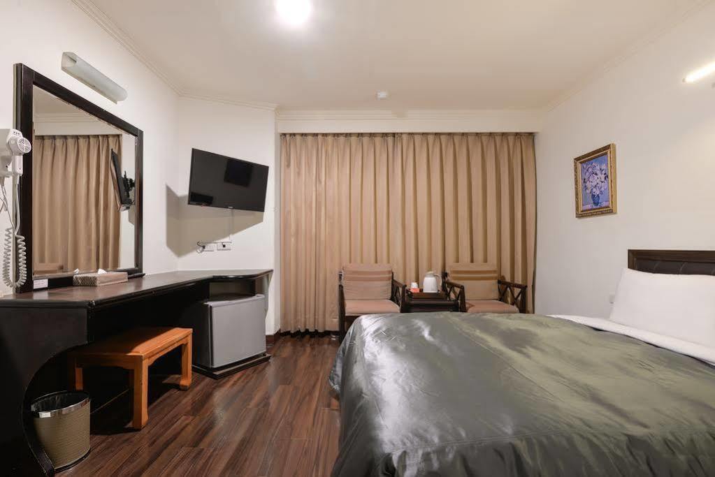Kaja Hotel Kaohsiung Bagian luar foto