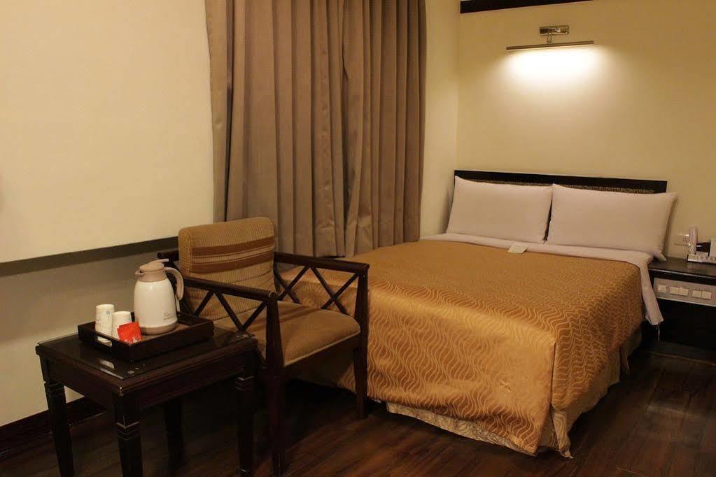 Kaja Hotel Kaohsiung Bagian luar foto