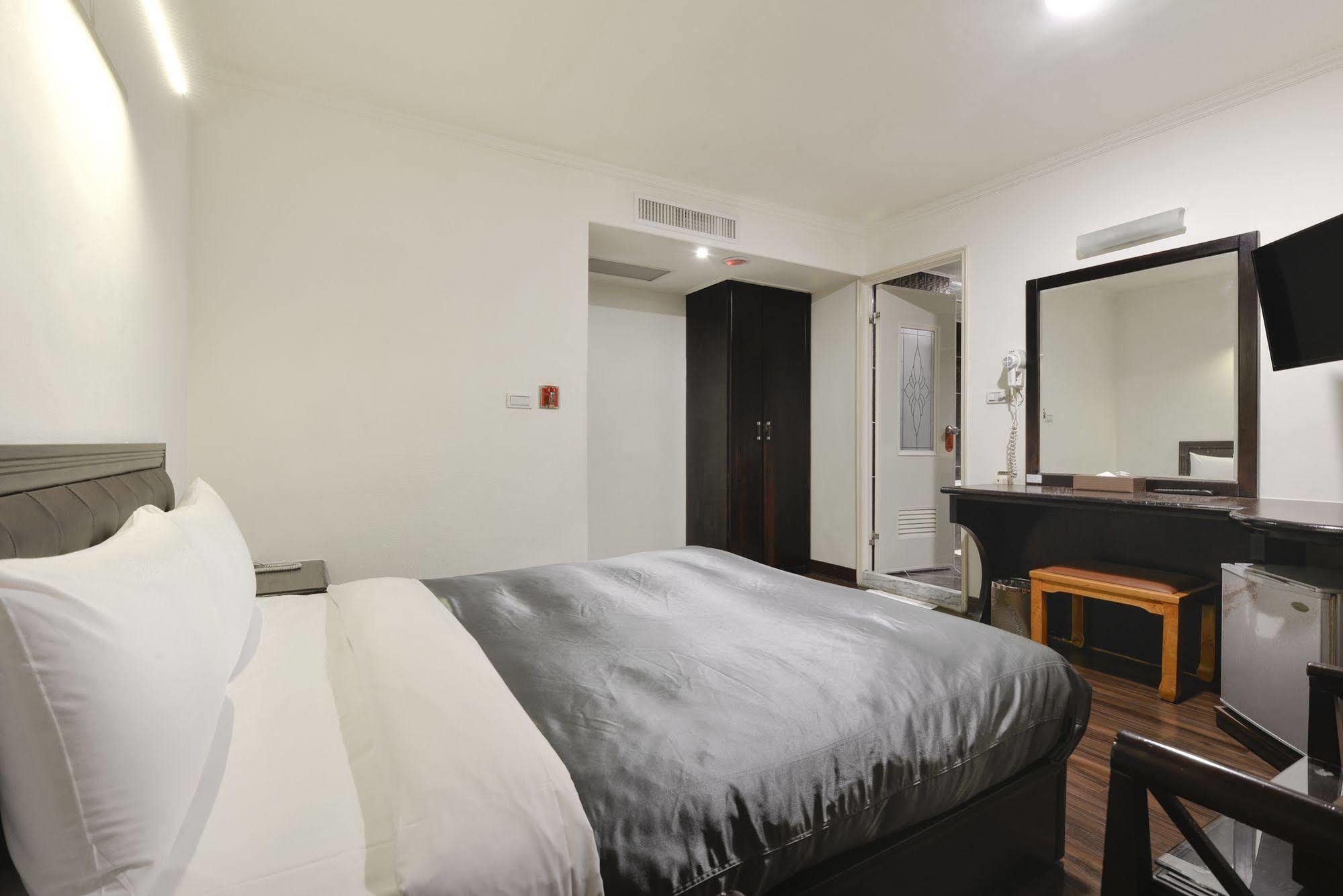 Kaja Hotel Kaohsiung Bagian luar foto
