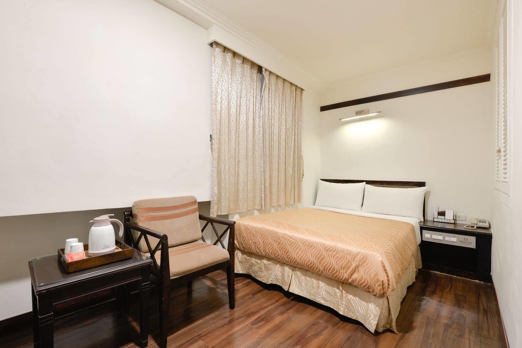 Kaja Hotel Kaohsiung Bagian luar foto